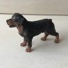 Hond 11 cm. lang en 7 cm. hoog