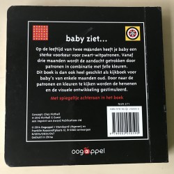 Baby ziet… Kijkboek met spiegeltje