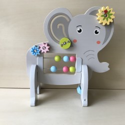 Houten olifant. Telraam / activity