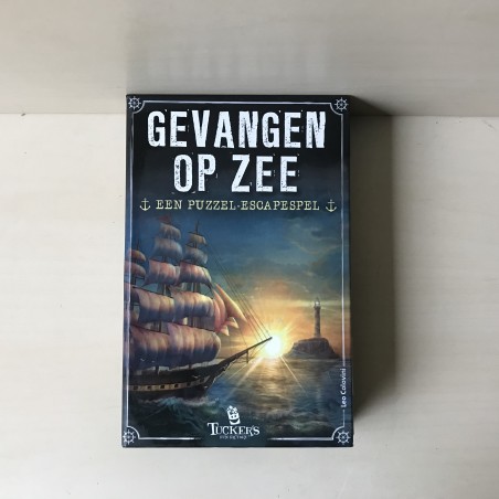 Gevangen op zee. Nieuw.