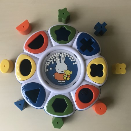 Nijntje : Vormenstoof.