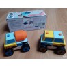 Houten auto’s.