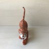 Tijger : 22 cm. lang en 20 cm. hoog,  inclusief staart