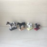 4 kleine paardjes.