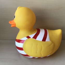 Badeend : 24 cm. hoog en 26 cm. lang