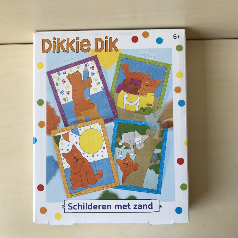 Dikkie Dik : Schilderen met zand.