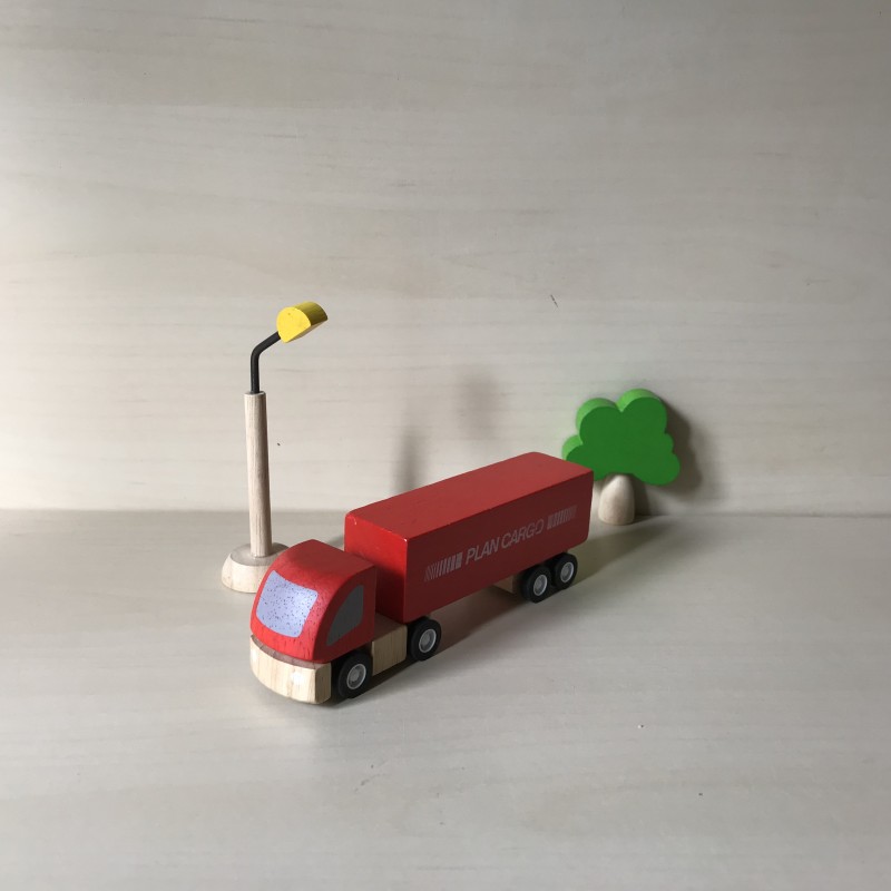 Plan Toys : Rode vrachtwagen.