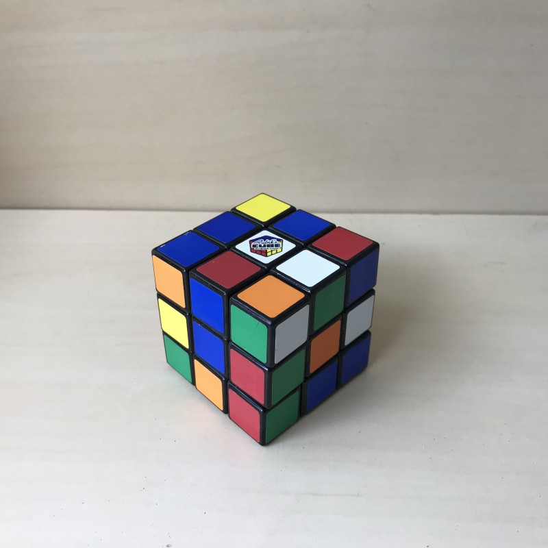 Kubus 3x3. 5,5 x 5,5 x 5,5 cm.