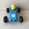 Blauwe houten auto.
