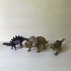 Set grote stevige Dinosaurussen