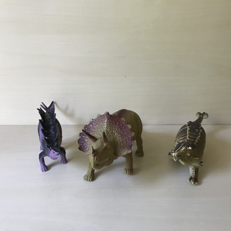 Set grote stevige Dinosaurussen