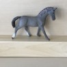 Schleich : Paard. 10 cm. hoog en 13 cm. lang.
