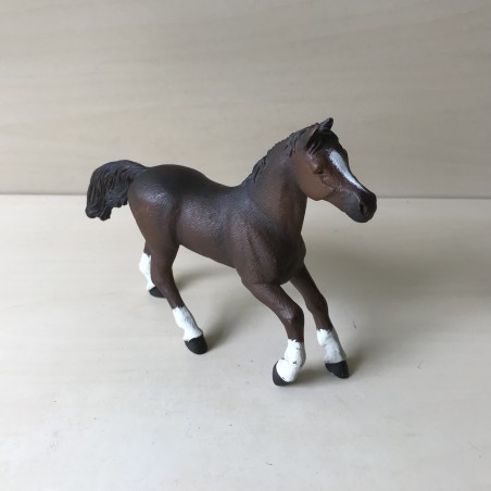 Schleich : Paard. 11,5 cm. hoog en 16,5 cm. lang.