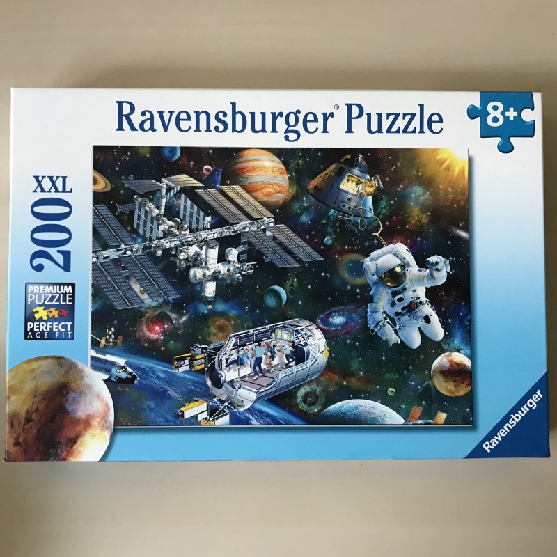 Kosmische verkenning. Puzzel 200 XXL stukjes : Kosmische verkenning