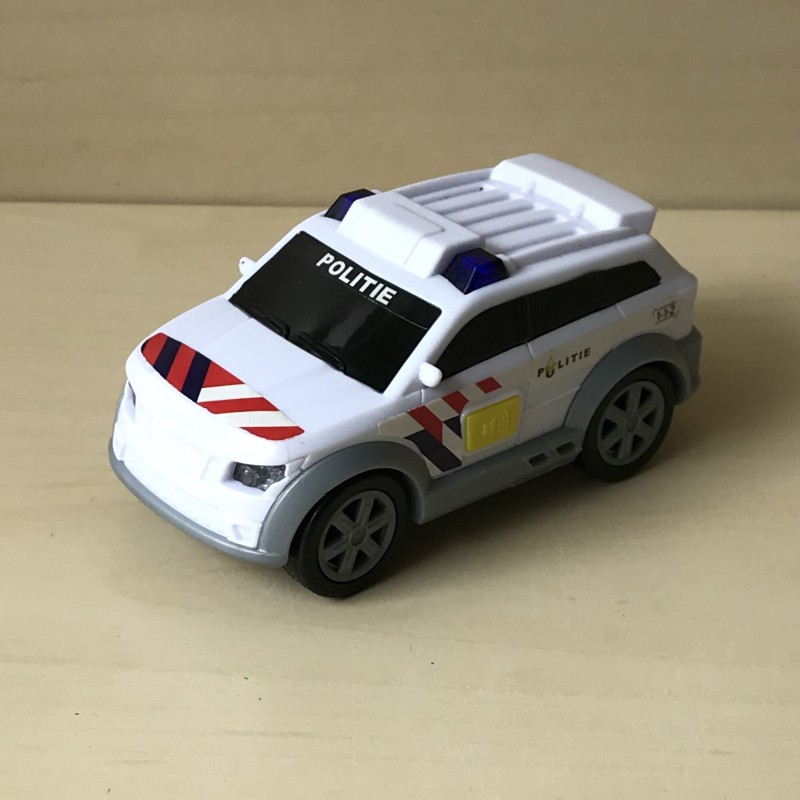 Politieauto. Het geluid doet het niet.