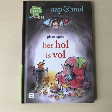 Aap & Mol. Het hol vol