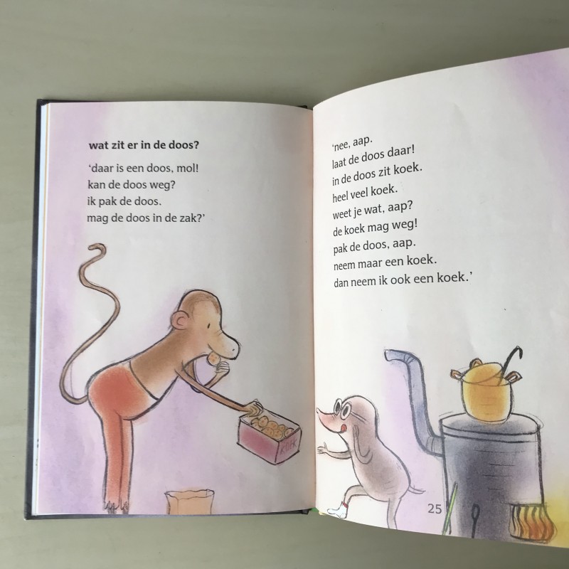Aap & Mol. Het hol vol