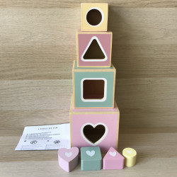 Little Dutch :  Houten stapeltoren/stapelblokken.