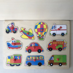 Puzzelplankje Knopjespuzzel : 10 stukjes.