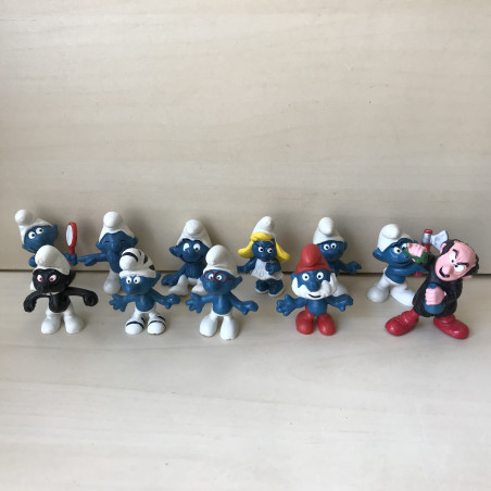 Smurfen : 11 stuks. Peyo. 5 cm. hoog.