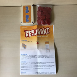 999 Games : Gesjaakt voor je het weet.  Kaartspel