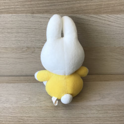 Nijntje : Knuffel 21 cm. hoog.