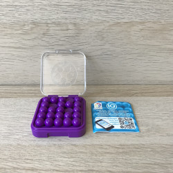 Smartgames : IQ mini. 6,5 x 7 cm.