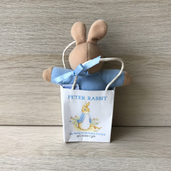 Peter Rabbit : The world of Beatrix Potter.