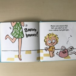 Fien gaat op het potje