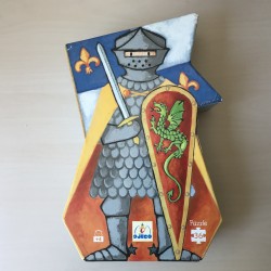 Djeco : De ridder met de draak. 36 stukjes