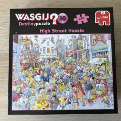 Wasgij Destiny. Chaos in de winkelstraat.  nummer 10. 950 stukjes.
