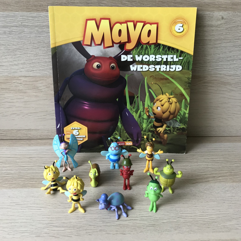 Maya de Bij : De worstelwedstrijd met 10 mini speelfiguren.