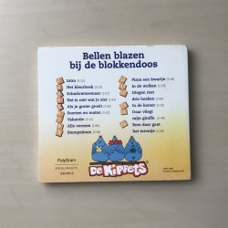 De Kippets : Bellen blazen bij de blokkendoos.