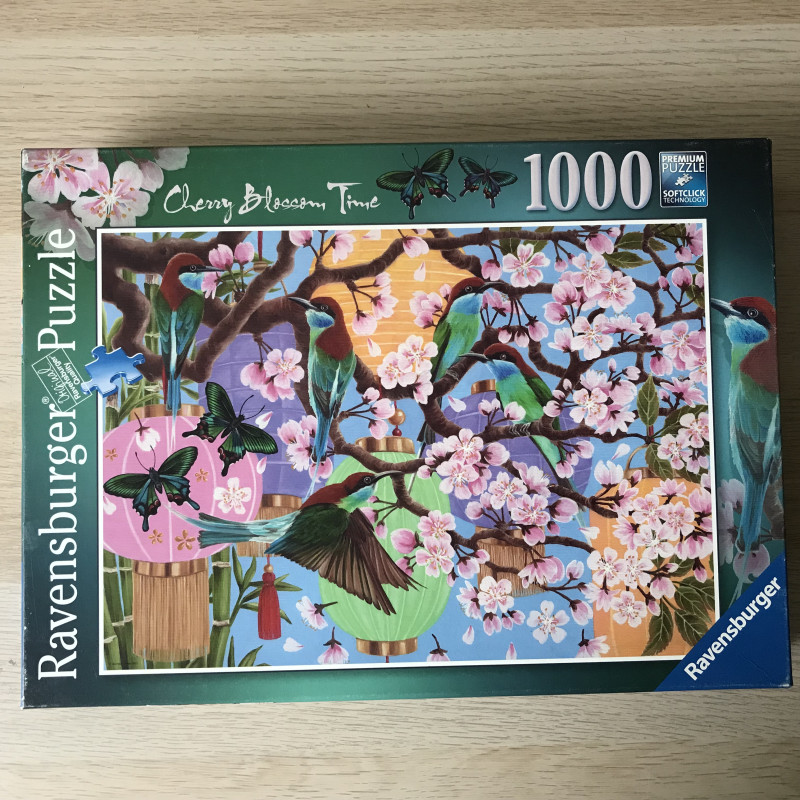 Kersenboom in bloei. 1000 stukjes