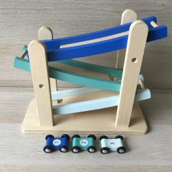 Roetsjbaan. 4 autootjes