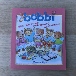 Bobbi: gaat naar school / Op de boerderij / leert zwemmen