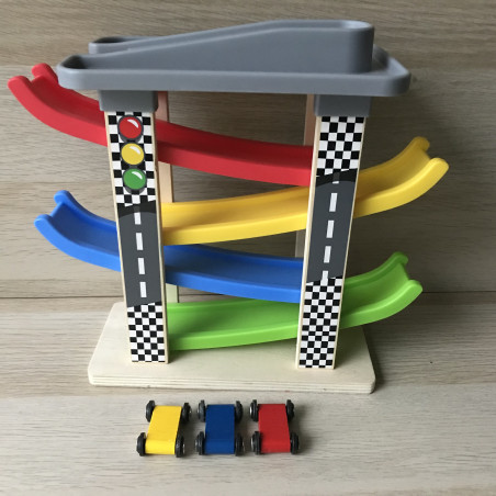 Roetsjbaan. 3 autootjes
