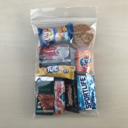 AH mini’s : Setnummer 17. Groente, fruit, levensmiddelen, versnaperingen en keukenhulpjes.