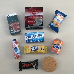 AH mini’s : Setnummer 17. Groente, fruit, levensmiddelen, versnaperingen en keukenhulpjes.
