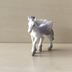 Schleich : Paard met vleugels. 8 cm. hoog en 10 cm. lang. Set