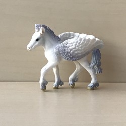 Schleich : Paard met vleugels. 8 cm. hoog en 10 cm. lang. Set