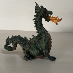 Papo : Groene draak. Nummer 39025.10 cm. hoog. Nummer 1.