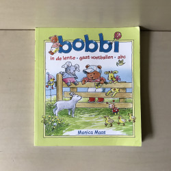Bobbi: In de lente - gaat voetballen - abc.