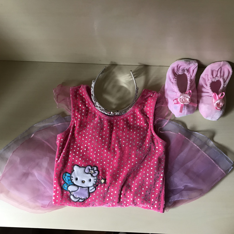 Hello Kitty : balletpakje met dansschoentjes en diadeem.