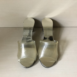Verkleedkleren: Schoenen met een hoger hakje.
