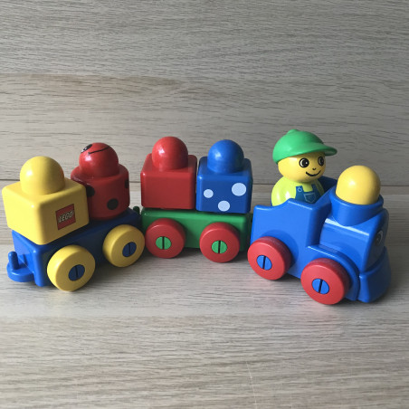 Lego primo : Treintje met figuur en blokken.
