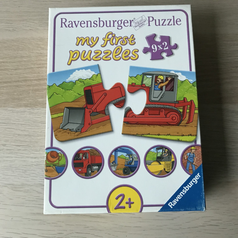 My first puzzles. Bouwvoertuigen