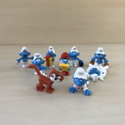 Smurfen : 9 stuks. 4 cm. hoog. AH spaaractie.