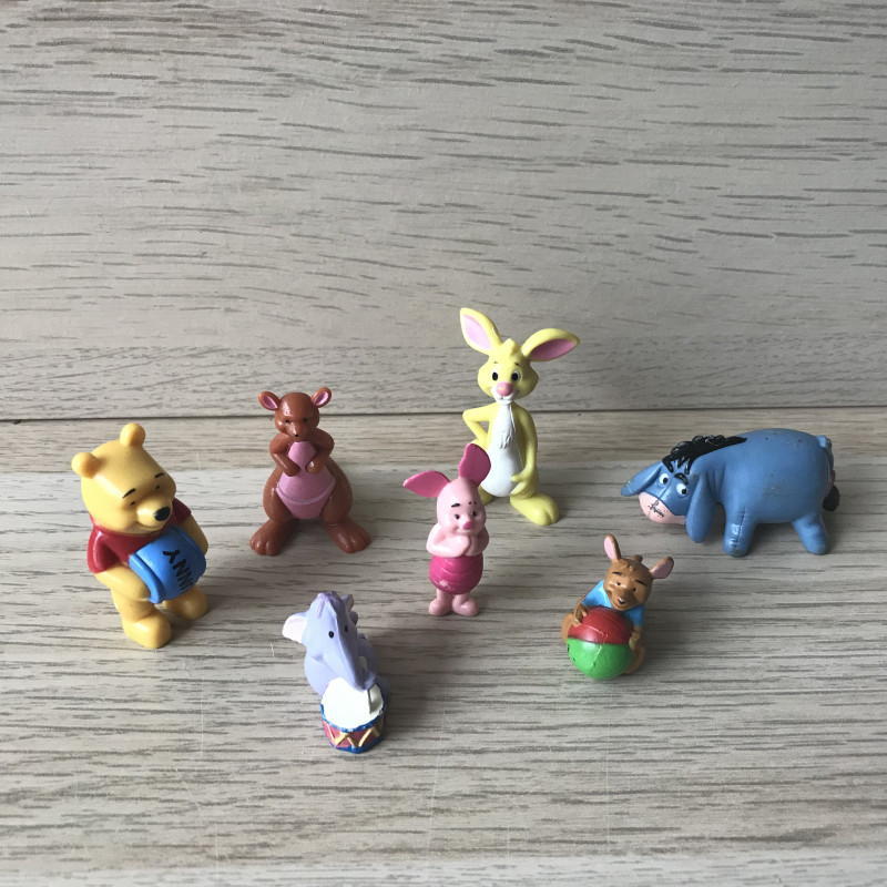 Winnie de Pooh : Figuren zijn 6 cm. hoog.