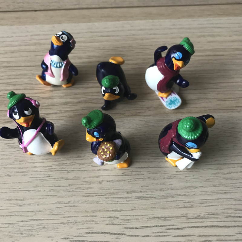 Verrassingsei figuren : 6 stuks pinguïns. Set 4.